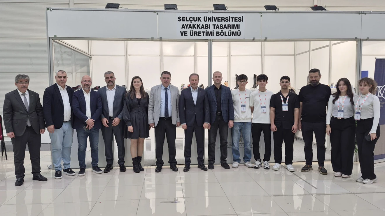 Selçuk Üniversitesinin özgün çalışmalarına Konya Ayakkabı Fuarı’nda yoğun ilgi